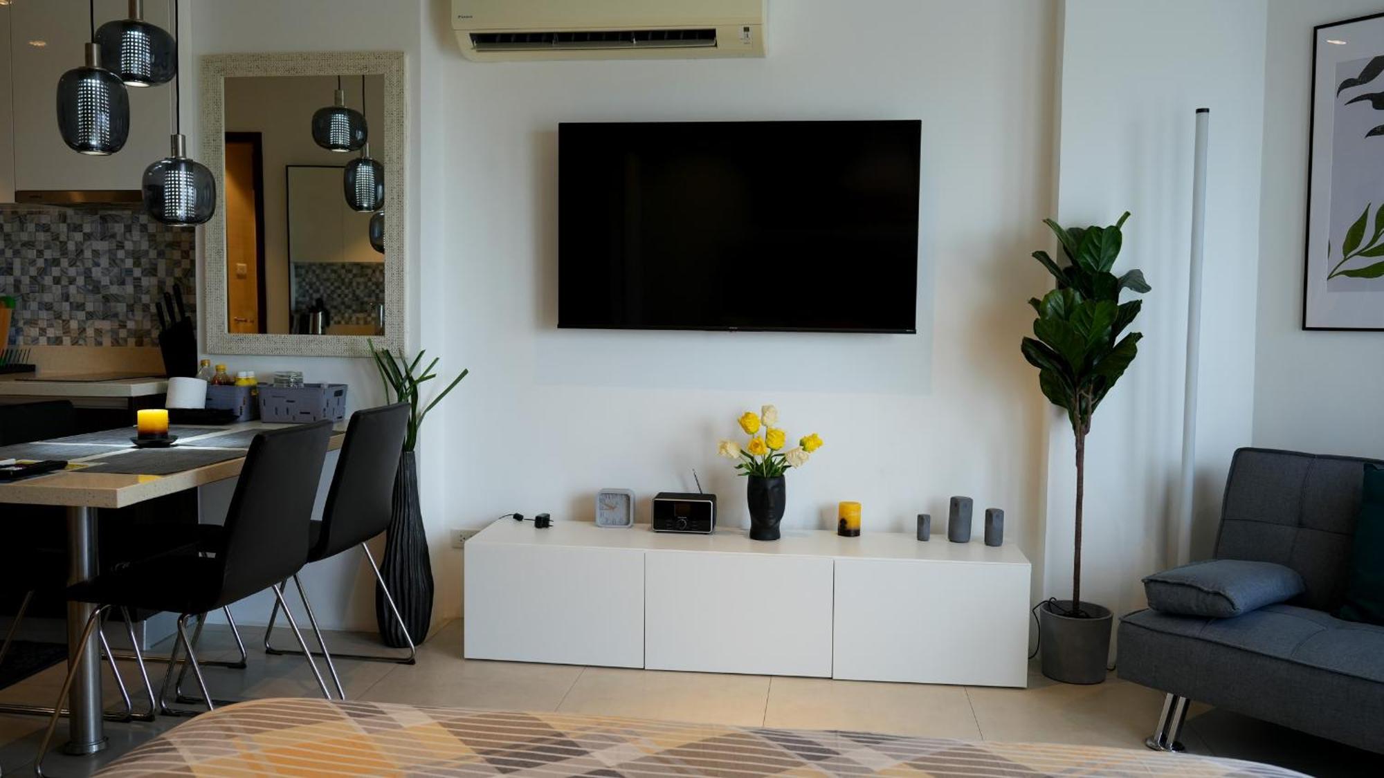 Dominiks Stylish Resort Gem Ocean View Pool Queen Bed At Tambuli 8 Floor Fast Wifi Lapu-Lapu City Eksteriør bilde